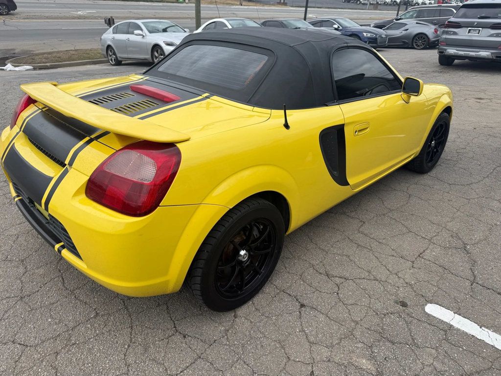 2001 Toyota MR2 Spyder 2dr Convertible Manual - 22986178 - 3