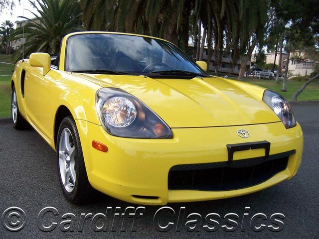 2001 Toyota MR2 Spyder 2dr Convertible Manual - 12242604 - 9