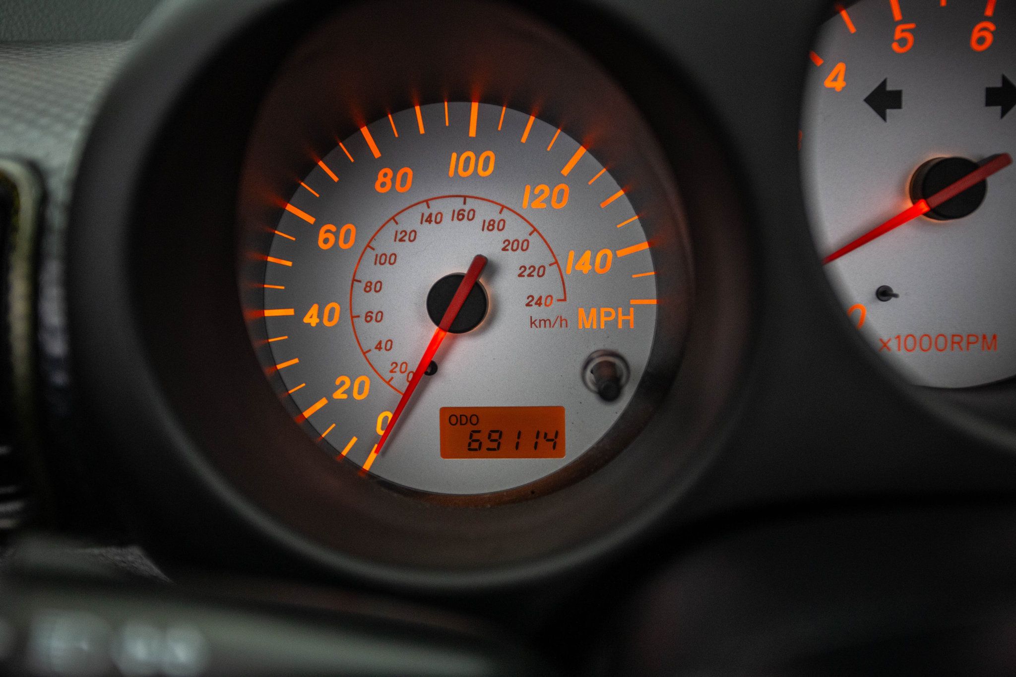 2001 Toyota MR2 Spyder photo 10