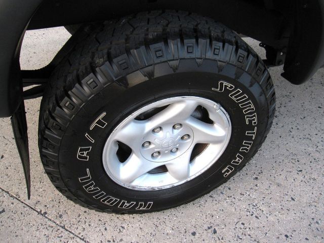 2001 Toyota Tacoma XtraCab V6 Automatic 4WD - 22593098 - 19