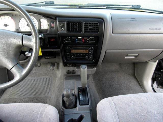 2001 Toyota Tacoma XtraCab V6 Automatic 4WD - 22593098 - 25