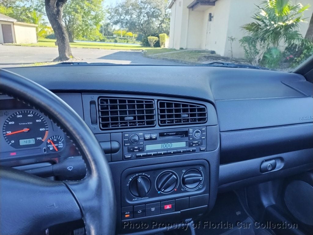 2001 Volkswagen Cabrio GL 2dr Convertible Manual - 22659076 - 24