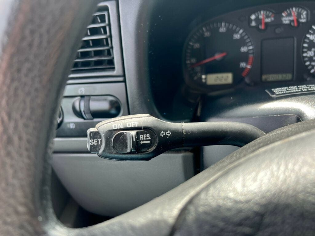 2001 Volkswagen Eurovan 3dr MV - 22952294 - 16