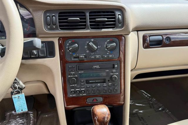 2001 Volvo C70 HT A CV 2dr Convertible Automatic - 22928334 - 40
