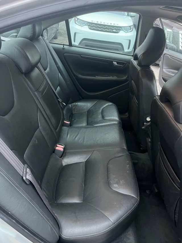 2001 Volvo S60 2.4 A 4dr Sedan Automatic - 22943894 - 14