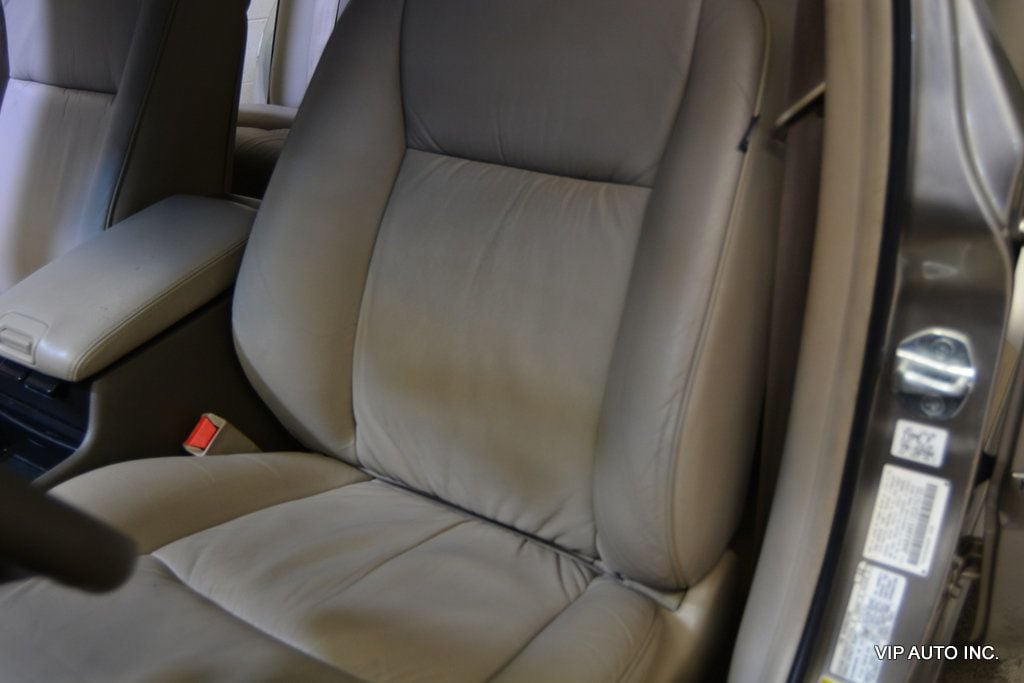 2002 Acura RL 4dr Sedan - 22923848 - 16