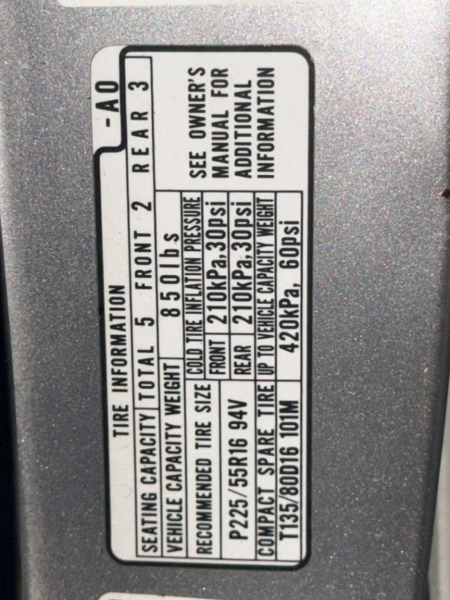 2002 Acura RL 4dr Sedan w/Navigation System - 23008667 - 19