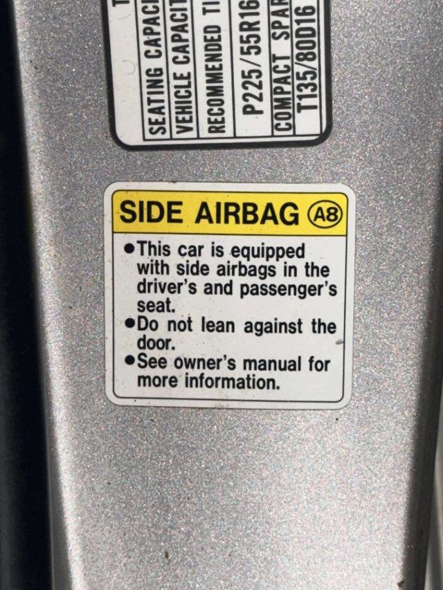 2002 Acura RL 4dr Sedan w/Navigation System - 23008667 - 21