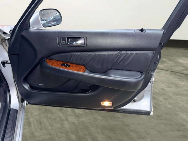 2002 Acura RL 4dr Sedan w/Navigation System - 23008667 - 30