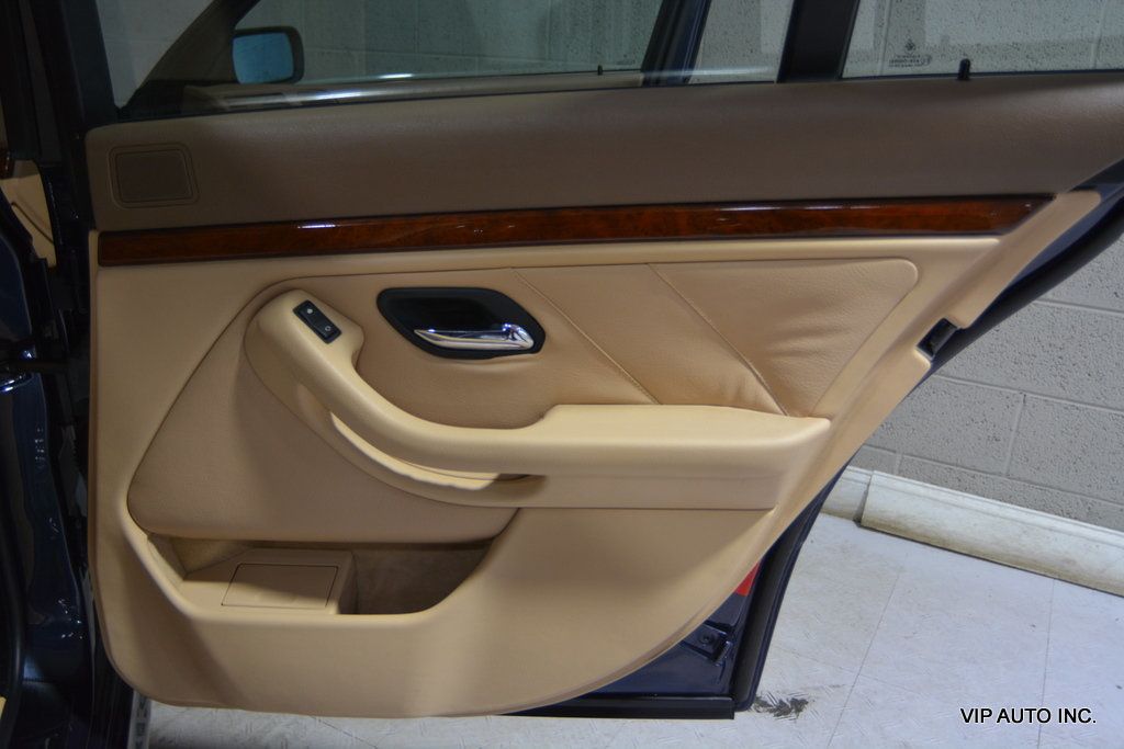 2002 BMW 5 Series 525iA - 22892224 - 9