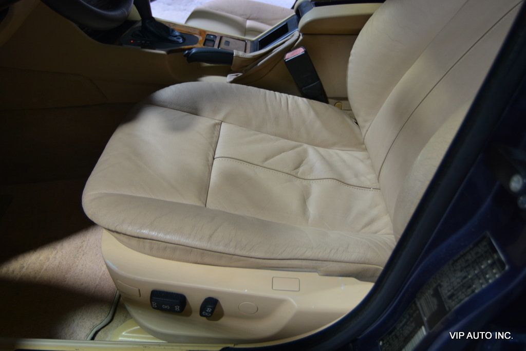 2002 BMW 5 Series 525iA - 22892224 - 16