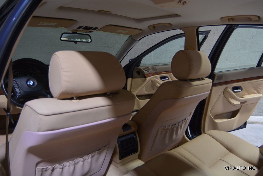 2002 BMW 5 Series 525iA - 22892224 - 21