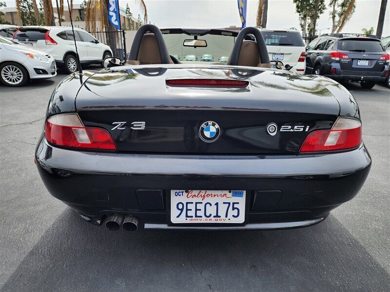 2002 BMW Z3 Roadster 2.5i - 22339133 - 17