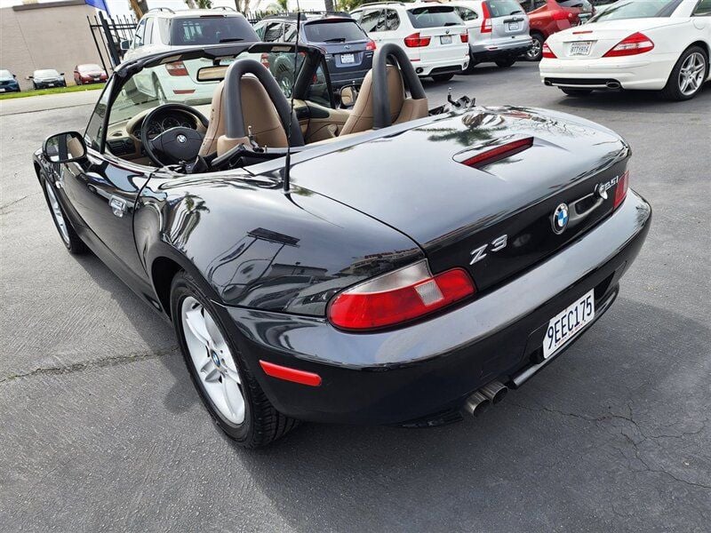 2002 BMW Z3 Roadster 2.5i - 22339133 - 18