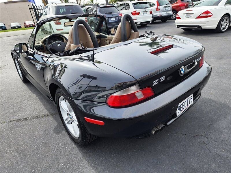 2002 BMW Z3 Roadster 2.5i - 22339133 - 19