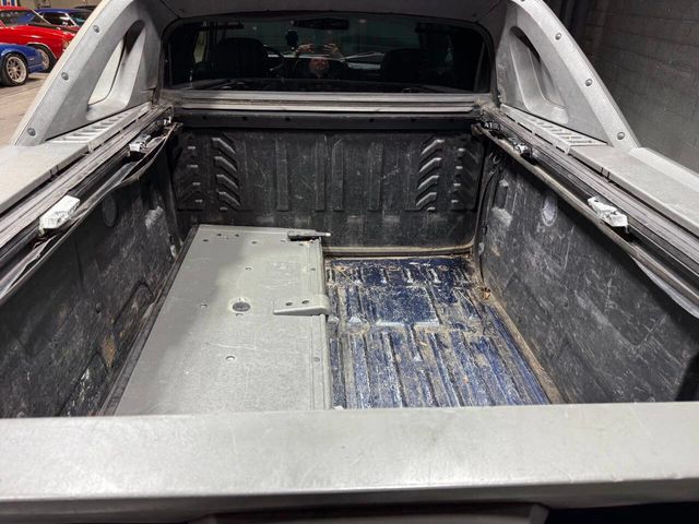 2002 Chevrolet Avalanche 1500 5dr Crew Cab 130" WB 4WD - 22967024 - 21