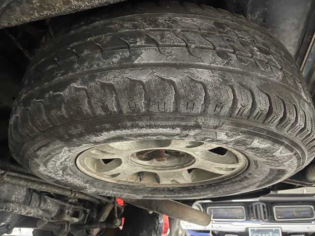 2002 Chevrolet Avalanche 1500 5dr Crew Cab 130" WB 4WD - 22967024 - 30