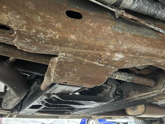 2002 Chevrolet Avalanche 1500 5dr Crew Cab 130" WB 4WD - 22967024 - 39