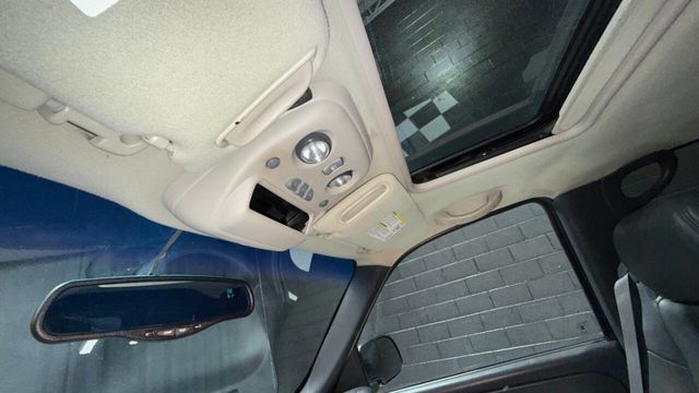 2002 Chevrolet Avalanche 1500 5dr Crew Cab 130" WB 4WD - 22967025 - 11