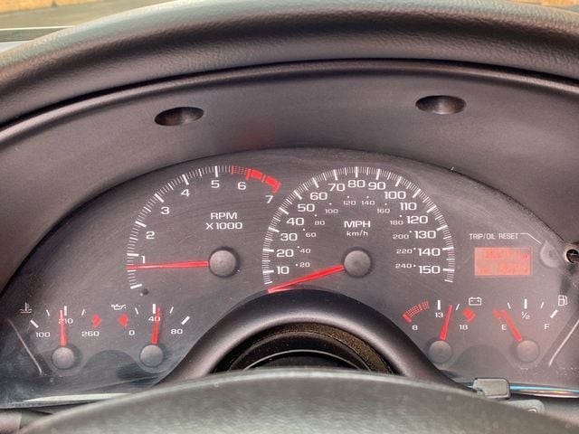 2002 Chevrolet Camaro 2dr Convertible Z28 - 23004869 - 9