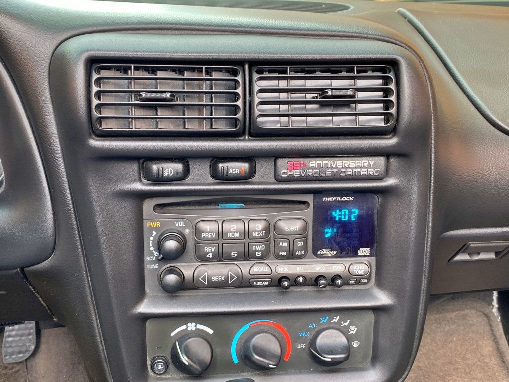 2002 Chevrolet Camaro 2dr Convertible Z28 - 23004869 - 11