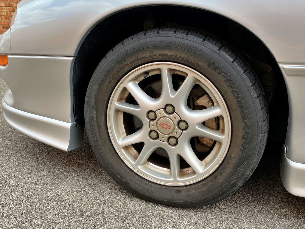 2002 Chevrolet Camaro 2dr Convertible Z28 - 23004869 - 15