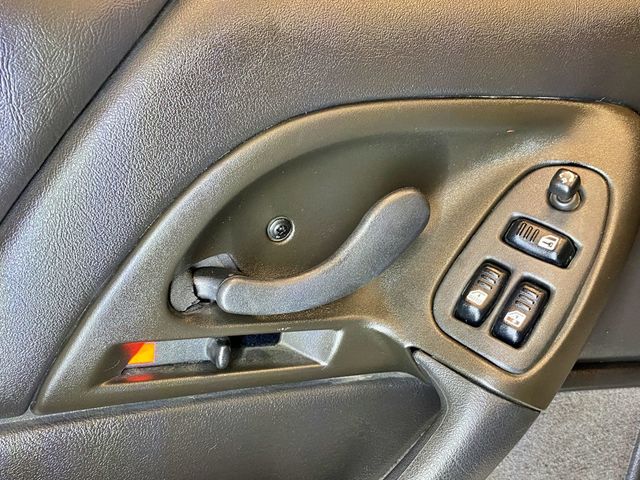 2002 Chevrolet Camaro 2dr Convertible Z28 - 23004869 - 26
