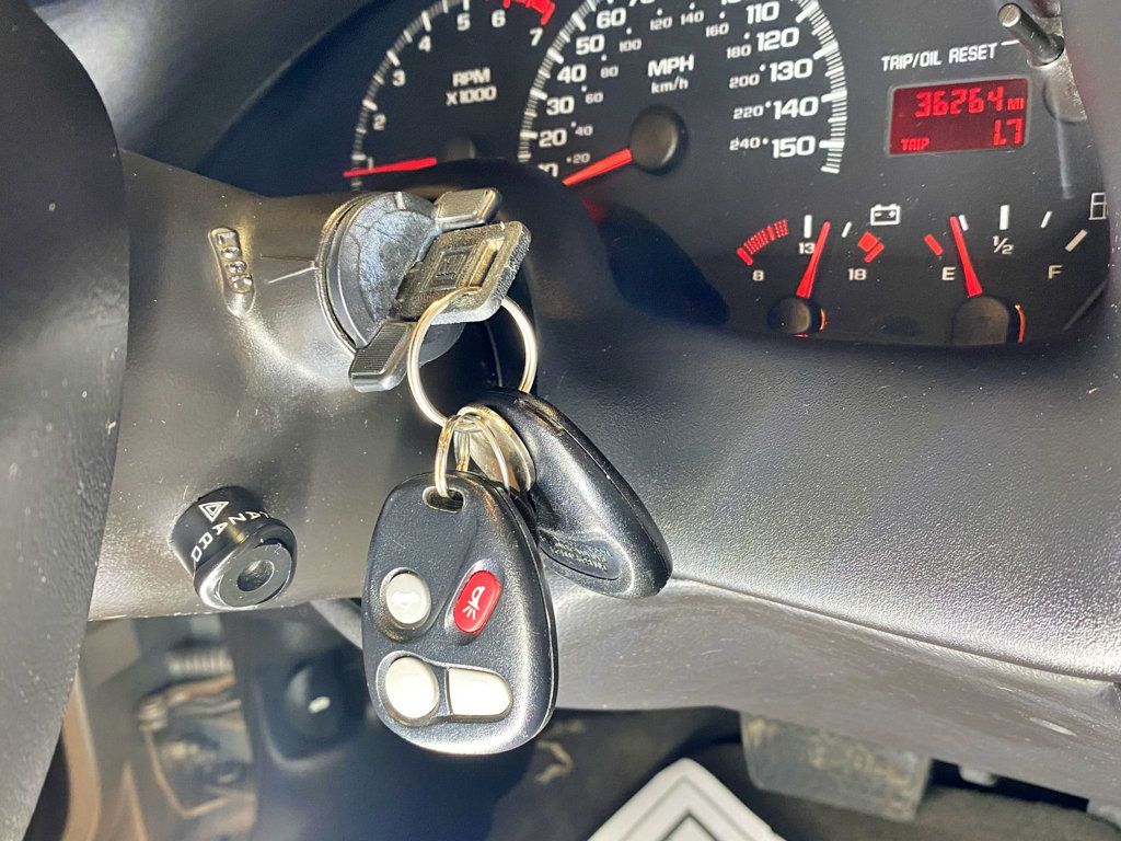 2002 Chevrolet Camaro 2dr Convertible Z28 - 23004869 - 38
