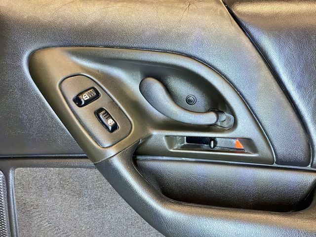 2002 Chevrolet Camaro 2dr Convertible Z28 - 23004869 - 45