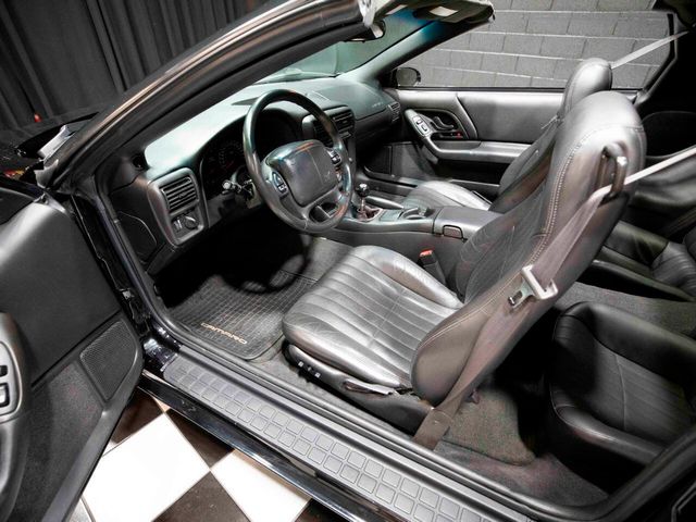 2002 Chevrolet Camaro 2dr Coupe Z28 - 22954425 - 1