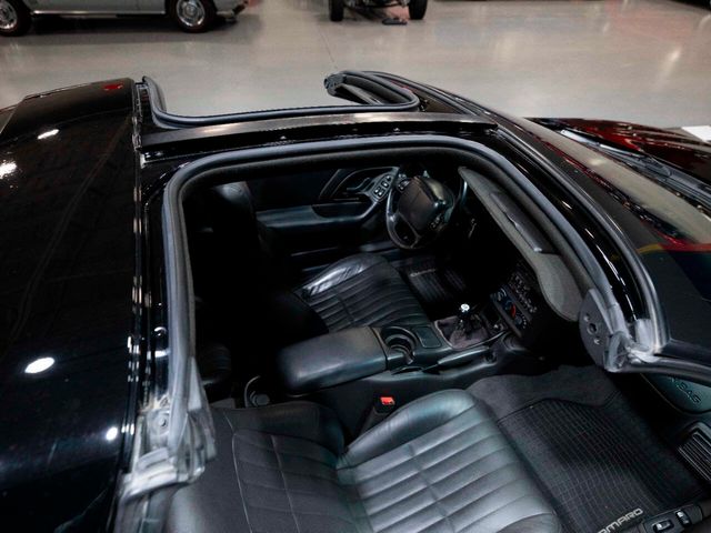 2002 Chevrolet Camaro 2dr Coupe Z28 - 22954425 - 29