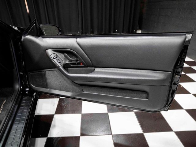 2002 Chevrolet Camaro 2dr Coupe Z28 - 22954425 - 30