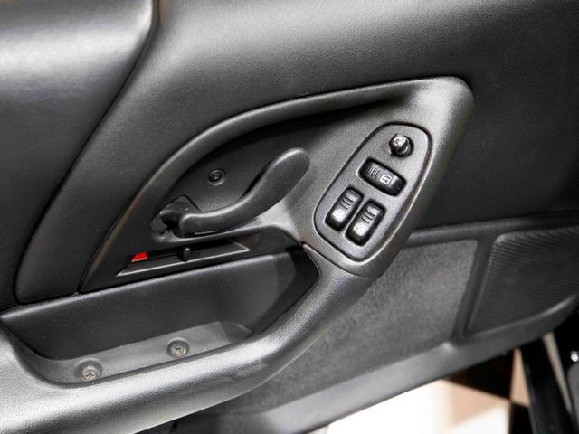 2002 Chevrolet Camaro 2dr Coupe Z28 - 22954425 - 36