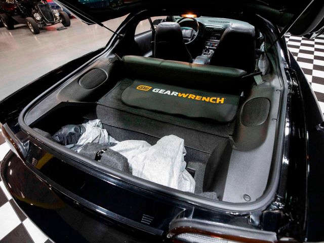 2002 Chevrolet Camaro 2dr Coupe Z28 - 22954425 - 4