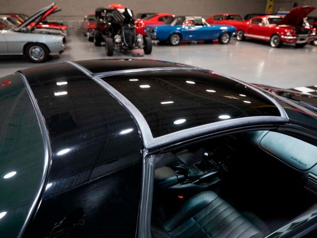 2002 Chevrolet Camaro 2dr Coupe Z28 - 22954425 - 8