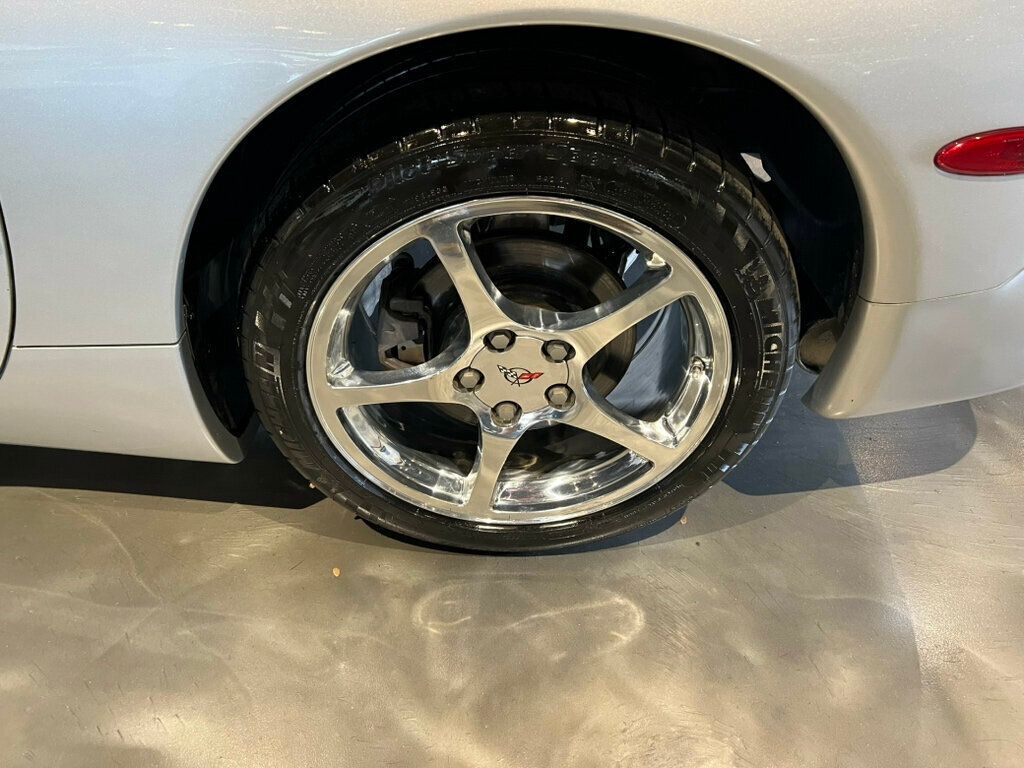 2002 Chevrolet Corvette 1SC EquipmentGroup/HeadUpDisplay/DualZoneClimate/KeylessEntry - 22913034 - 11