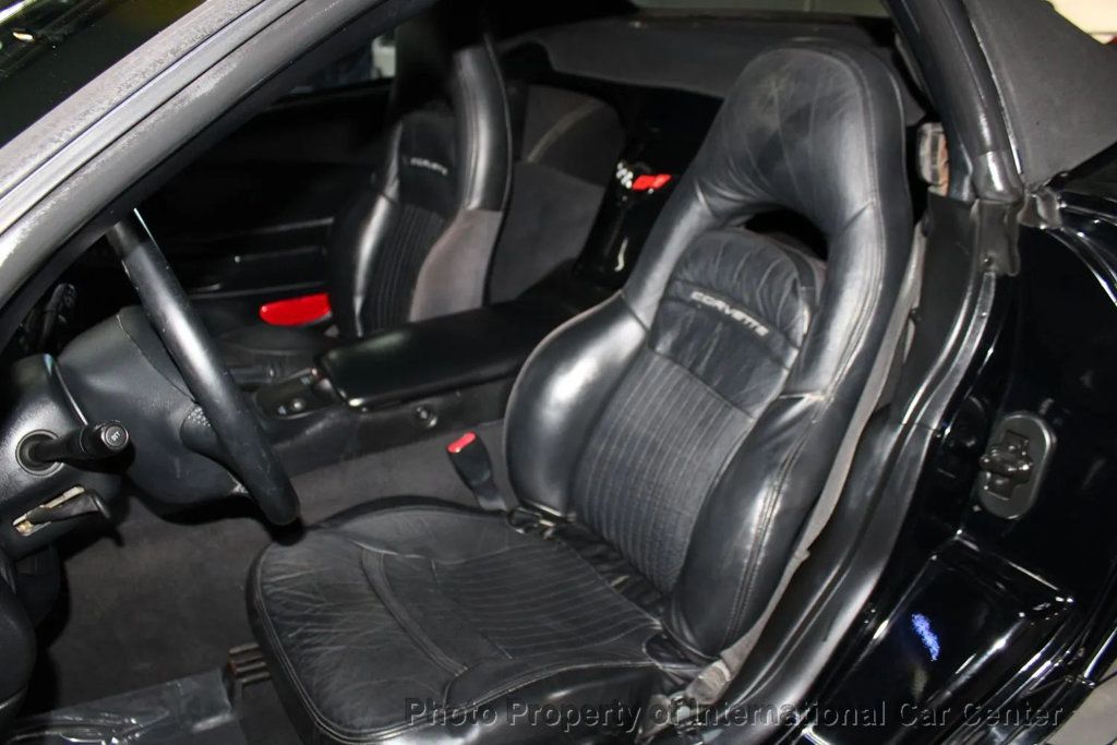 2002 Chevrolet Corvette 2dr Convertible - 22893263 - 21