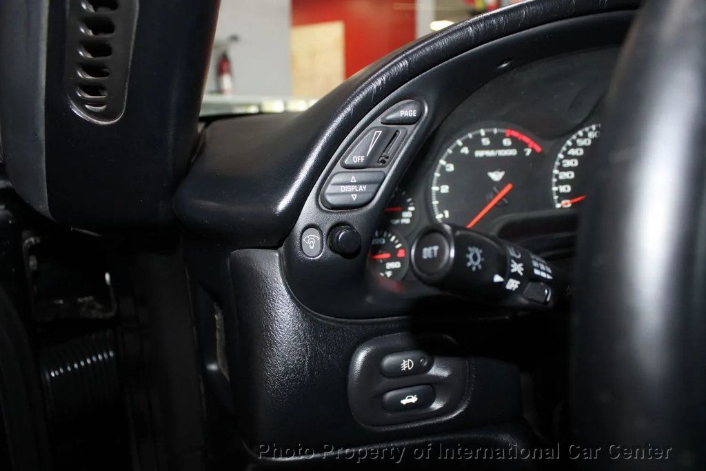 2002 Chevrolet Corvette 2dr Convertible - 22893263 - 23