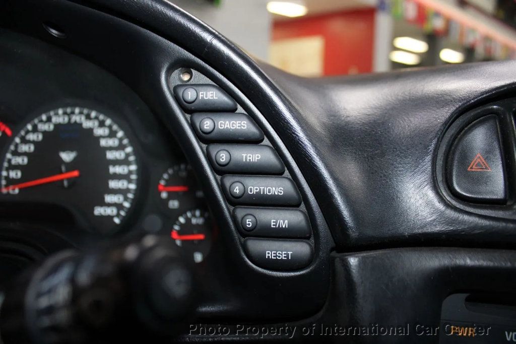 2002 Chevrolet Corvette 2dr Convertible - 22893263 - 25