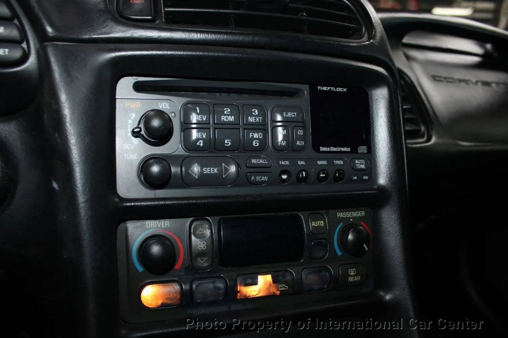 2002 Chevrolet Corvette 2dr Convertible - 22893263 - 26