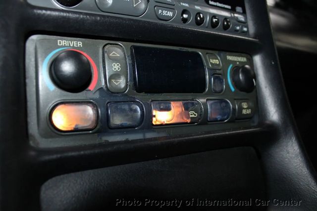 2002 Chevrolet Corvette 2dr Convertible - 22893263 - 27