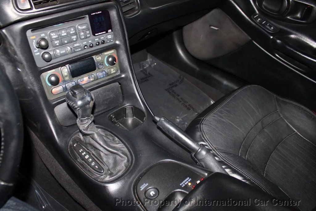 2002 Chevrolet Corvette 2dr Convertible - 22893263 - 29