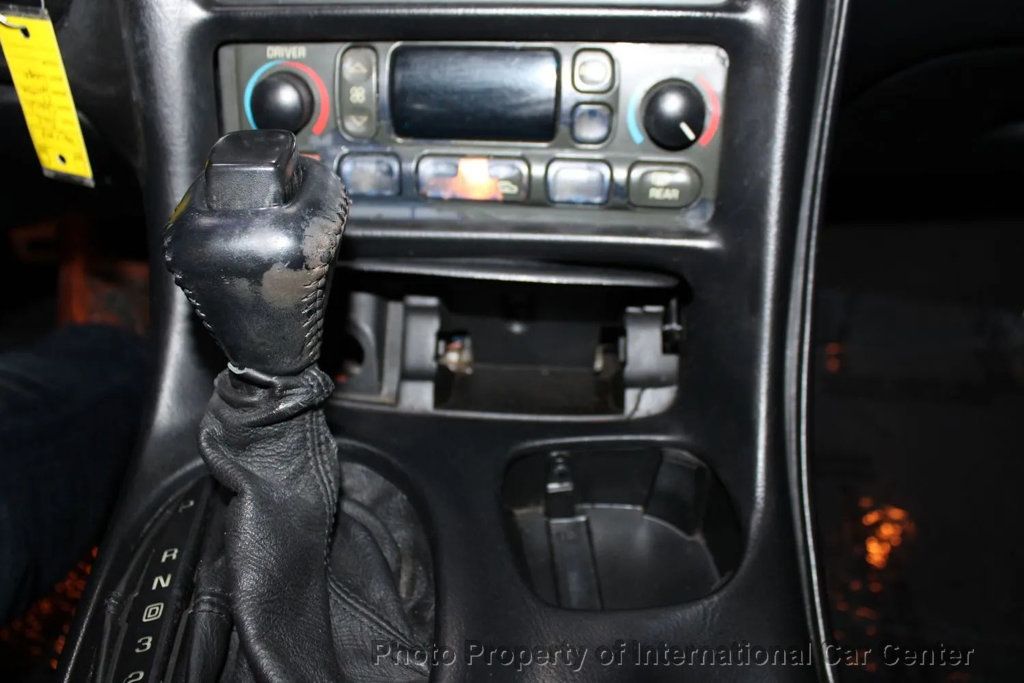 2002 Chevrolet Corvette 2dr Convertible - 22893263 - 34