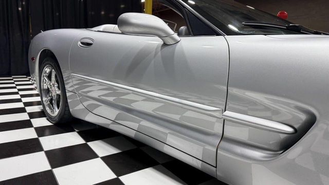 2002 Chevrolet Corvette 2dr Convertible - 22984932 - 25
