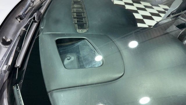 2002 Chevrolet Corvette 2dr Convertible - 22984932 - 33