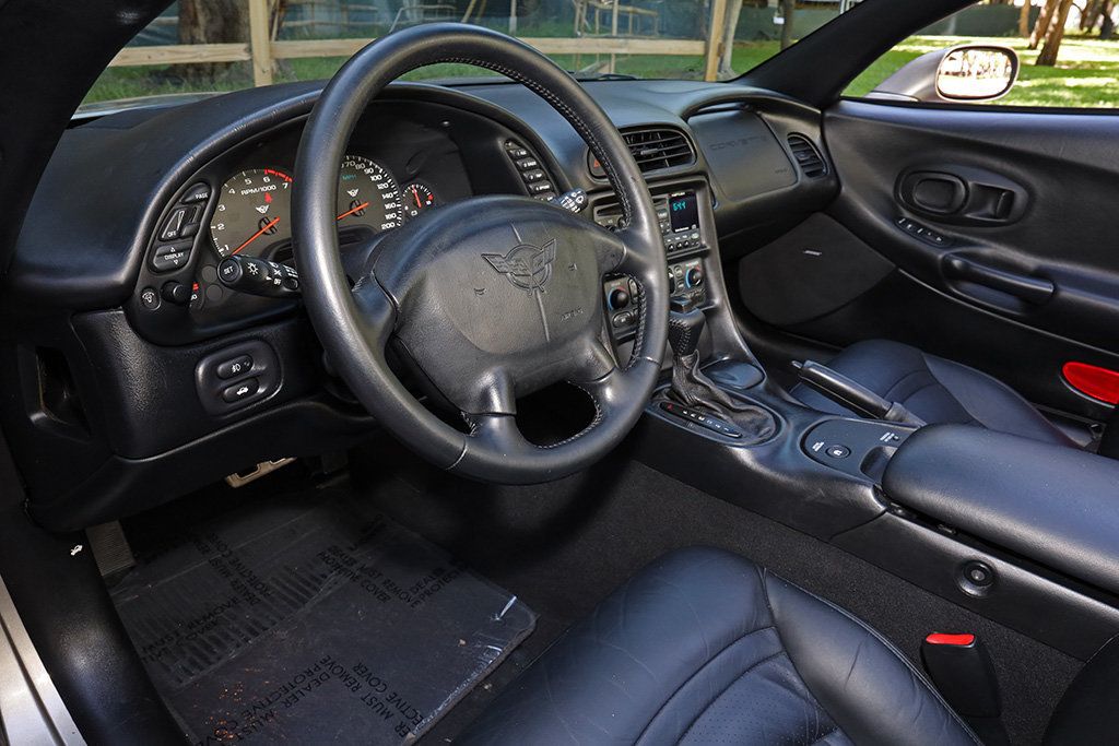 2002 Chevrolet Corvette Convertible photo 19