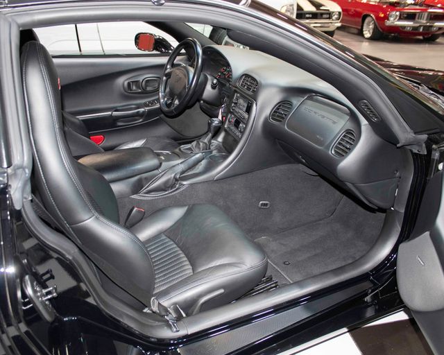 2002 Chevrolet Corvette 2dr Z06 Hardtop - 22976963 - 31