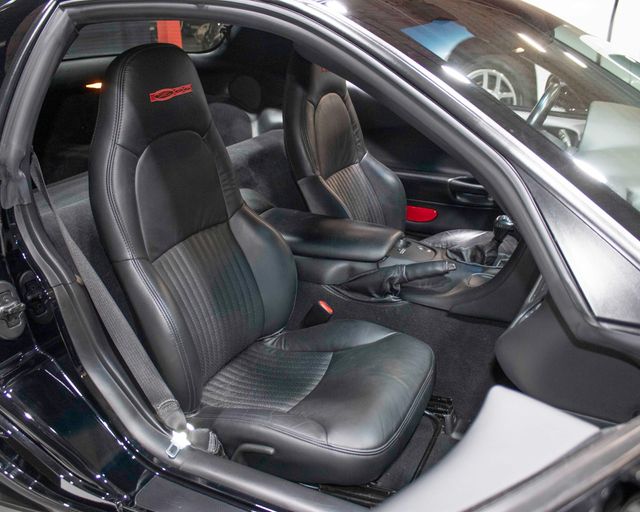 2002 Chevrolet Corvette 2dr Z06 Hardtop - 22976963 - 32