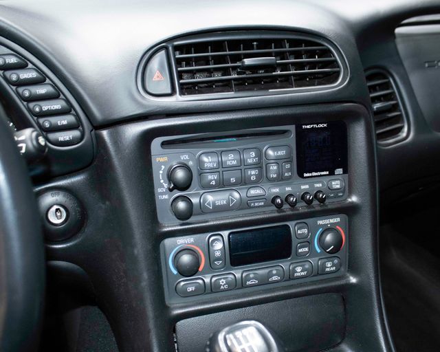 2002 Chevrolet Corvette 2dr Z06 Hardtop - 22976963 - 39