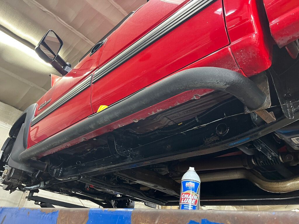 2002 Chevrolet Silverado 2500HD 1-Owner Rust Free Pre Emission Duramax Diesel 4x4 LongBox HD - 23030385 - 37